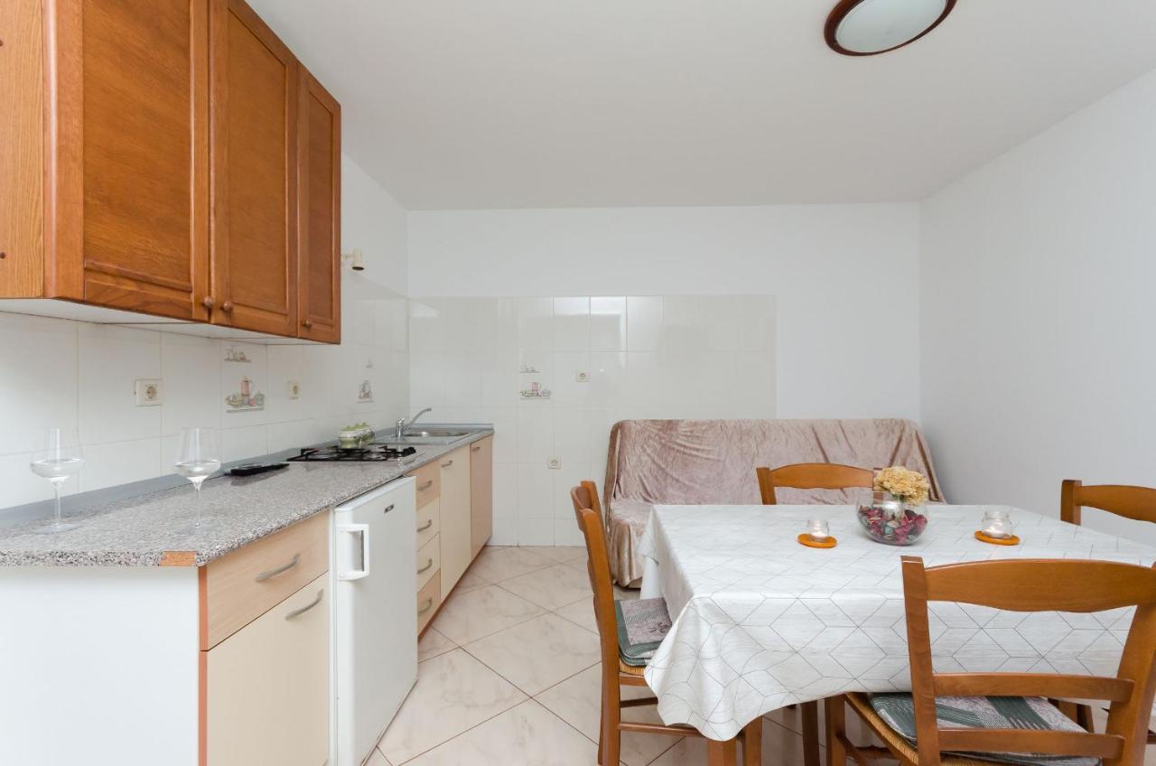 Zdenko Apartment *