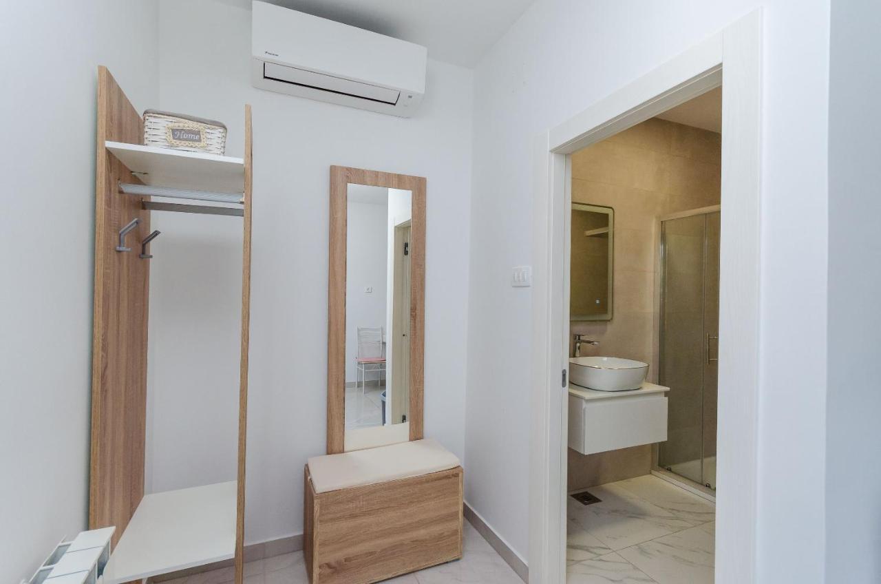 Zdenko Apartment *