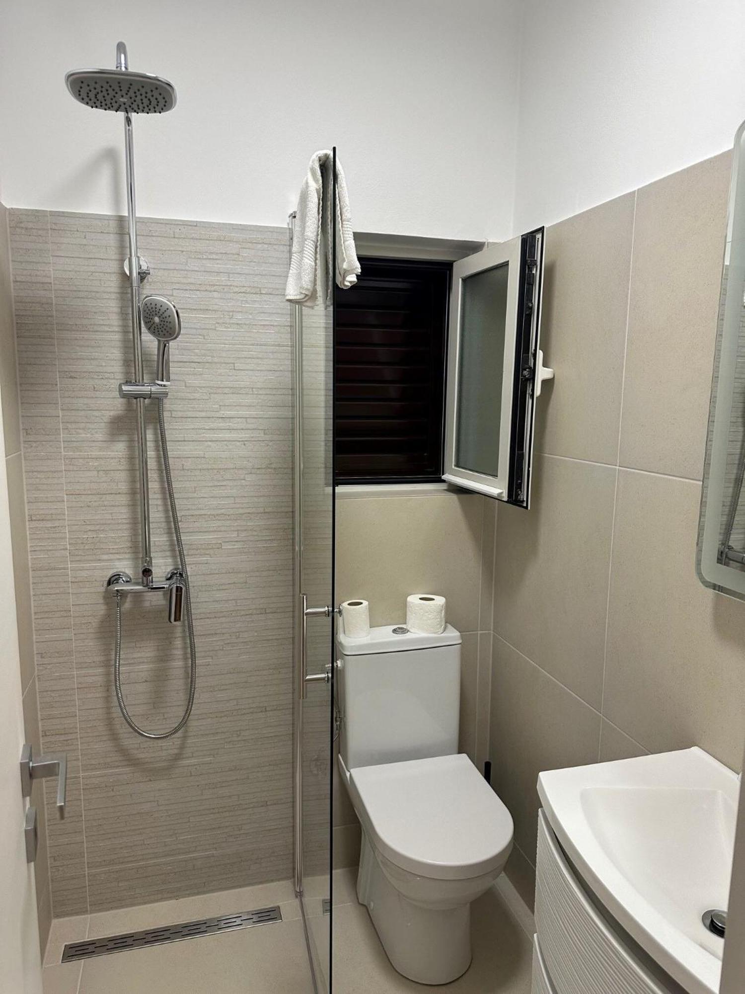 Zdenko Apartment *