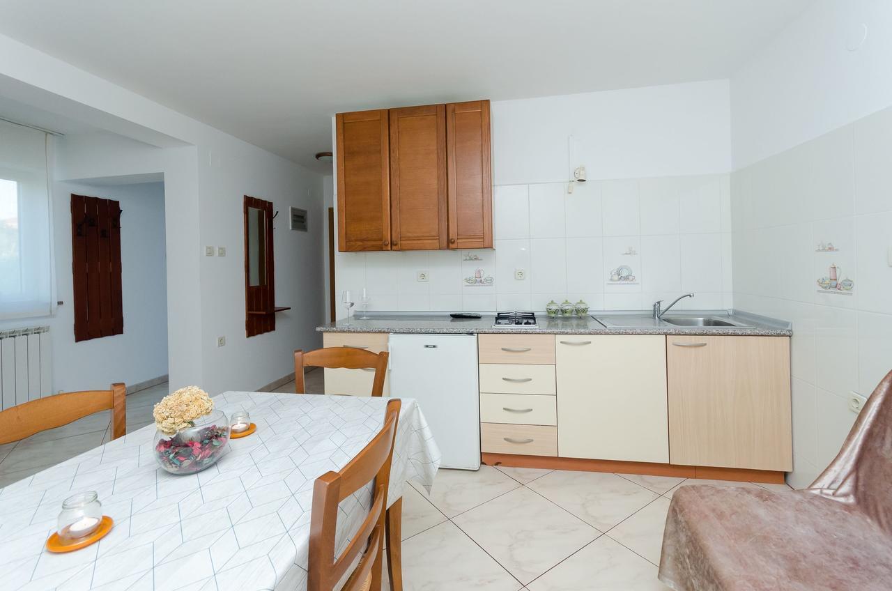 Zdenko Apartment *